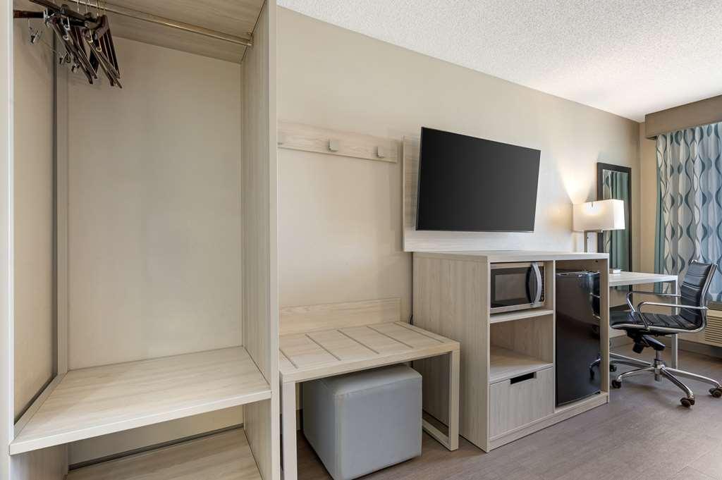 Best Western Plus Lafayette Hotel University Area Habitación foto
